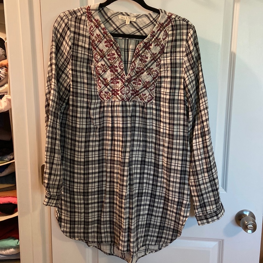 Embroidered tunic